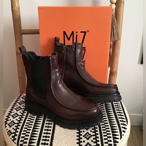 Miz Mooz Leilani boots in chocolate brown leather. Size 37